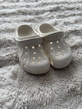 Kids crocs